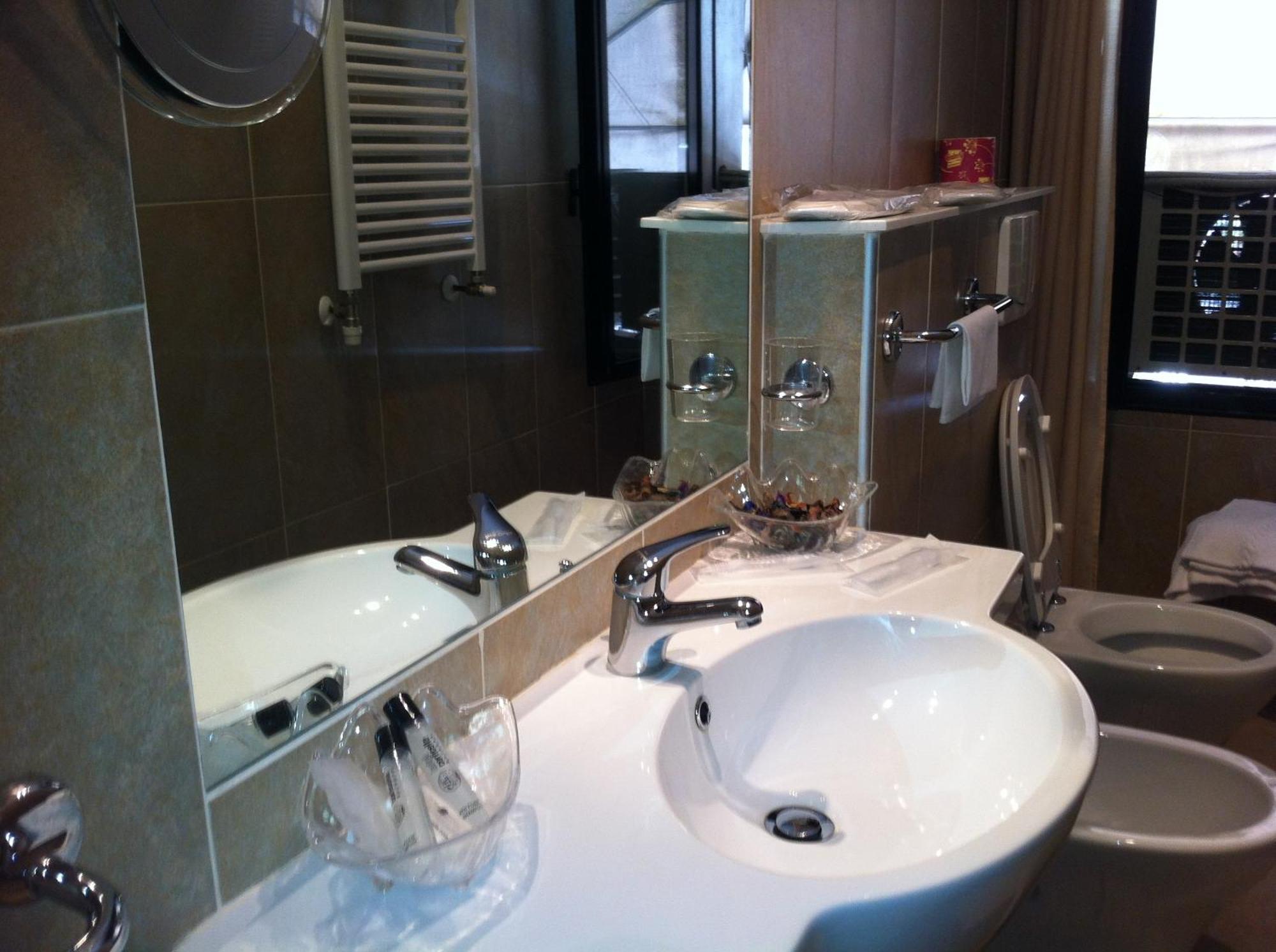 Hotel Corticella Bologna Eksteriør bilde